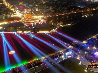 “凤舞九天”无人机秀震撼首秀