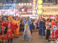 图集 | 民俗巡游闹新春 沙市五一路年味足