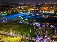 图集 | “荆州十二时辰·荆马之夜”无人机秀点亮古城夜空