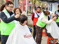 荆州开展学雷锋纪念日主题志愿服务活动