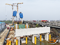 图集 | 荆州汉宜改扩建主桥索塔初具规模