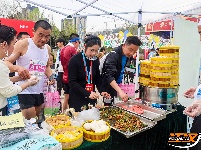 图集 | 热血沸腾！2026荆州马拉松现场直击