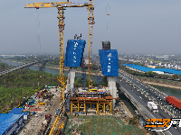图集 | 荆州汉宜改扩建主桥索塔初具规模
