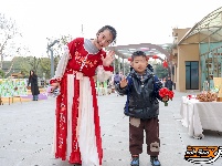 图集 | 小花马·大春天 荆州市商业幼儿园开学仪式感拉满