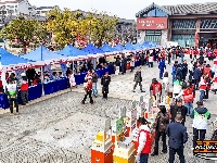 荆州开展学雷锋纪念日主题志愿服务活动