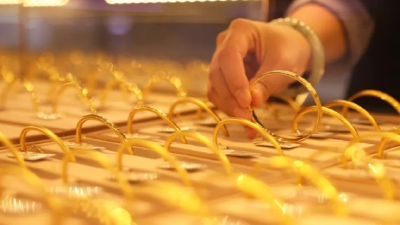 国内金饰克价，继续回落