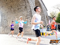 图集 | 热血沸腾！2026荆州马拉松现场直击