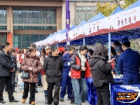 荆州开展学雷锋纪念日主题志愿服务活动