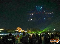 图集 | “荆州十二时辰·荆马之夜”无人机秀点亮古城夜空