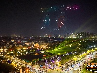 图集 | “荆州十二时辰·荆马之夜”无人机秀点亮古城夜空