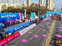 图集 | 热血沸腾！2026荆州马拉松现场直击