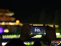 图集 | “荆州十二时辰·荆马之夜”无人机秀点亮古城夜空