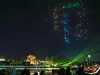 图集 | “荆州十二时辰·荆马之夜”无人机秀点亮古城夜空