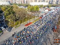 图集 | 热血沸腾！2026荆州马拉松现场直击