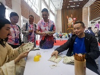 荆州2026全国历史文化名城羽毛球邀请赛开幕式举行