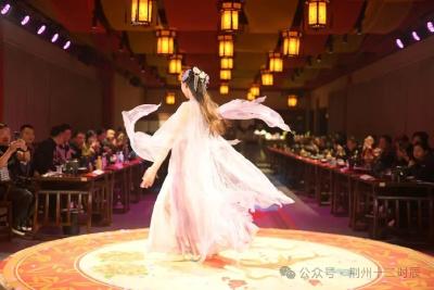 看到春季盛典的这些大秀，预感荆州又要火了~