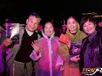 黄石荆州球迷狂欢夜 荆楚文脉与足球激情完美碰撞