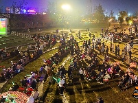 观战“楚超” 沙市码头同步开启球迷狂欢