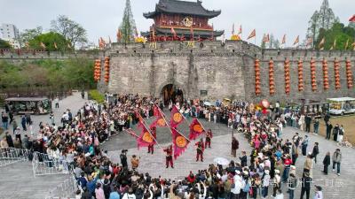 手机横过来！一起打开荆州十二时辰版“清明上河图”