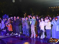 黄石荆州球迷狂欢夜 荆楚文脉与足球激情完美碰撞