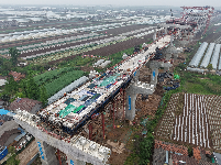 图集｜荆州李埠长江公铁大桥北岸施工有序推进