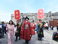 “ 五一” 老南门 节日的喜庆氛围拉满