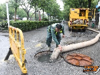 图集 | 未雨绸缪战强雨——沙市多部门联手百人排涝，保障市民出行安全