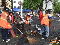 图集 | 道路恢复如初 红马甲是城市最耀眼的风景