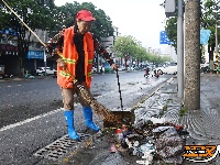 图集 | 道路恢复如初 红马甲是城市最耀眼的风景