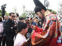 “ 五一” 老南门 节日的喜庆氛围拉满