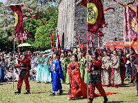 荆州古城开城迎宾 欢庆“五一”