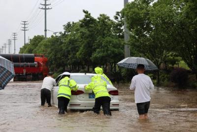 荆州到底下了多大的雨？什么时候能停？看这里→