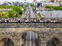 千人战国袍花车巡游  沸腾“五一”假期