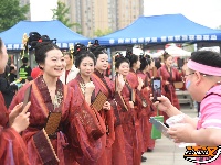 图集 | 荆州“第12人” 热血爆燃助首胜