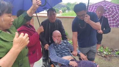 别怕，我们来了！