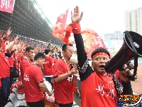 图集 | 荆州“第12人” 热血爆燃助首胜