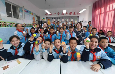 在新疆博州，“上学找湖北老师”