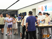 荆州：夏夜纳凉带火商圈消费