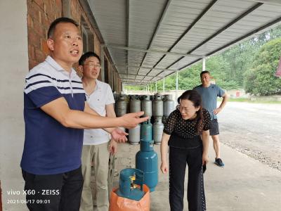 市领导专题检查我市重点场所安全生产落实情况