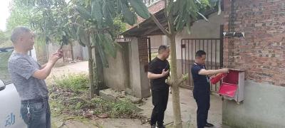 市农业综合执法大队二中队对城区各畜禽规模养殖场和畜禽屠宰场进行拉网式监督检查