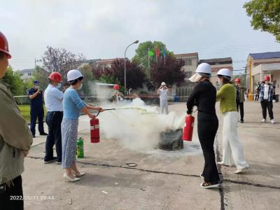 市发改局在湖北石首国家粮食储备库东方库区开展粮食消防应急演练活动