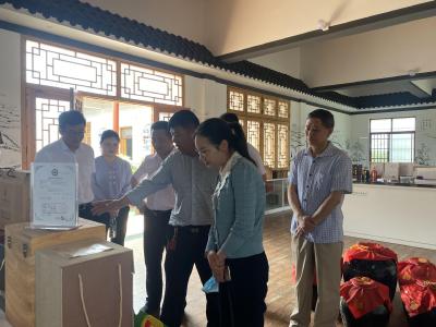 【“十问十帮”专栏】市融媒体中心到企业开展“十问十帮”活动