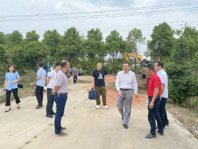 荆州市人大常委会副主任刘勇到我市开展“下基层 察民情 解民忧 暖民心”实践活动