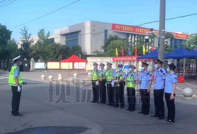 市交通运输综合执法大队护航高考助学子圆梦