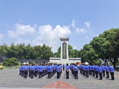 市城管系统举办庆祝中国人民解放军建军95周年系列活动