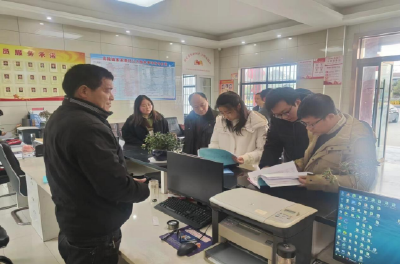 荆州市应急管理局连同石首市应急管理局开展冬春受灾救助工作检查