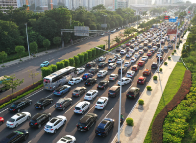 中秋国庆假期第七天全国道路交通总体平稳