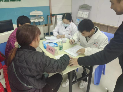 湖北省血吸虫病防控专家到小河口镇开展肝纤维化调查