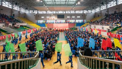 石首市第一中学举办2024届高考誓师大会暨成年礼仪教育活动
