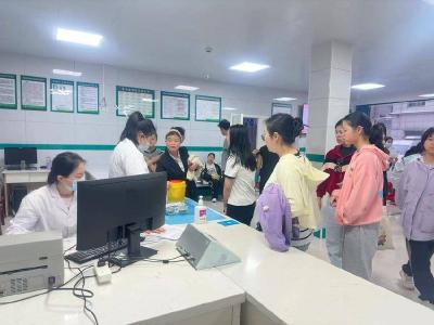服务进校园 石首市绣林卫生院为适龄女生免费接种HPV疫苗